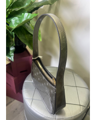 Guess Arena logo vernice Guess Arena logo vernice