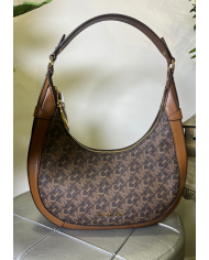 Guess Arena logo vernice Guess Arena logo vernice